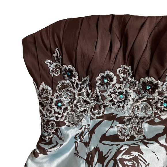 Alyce Designs Women’s aqua and black floral strapless fit and flare dress Sz 22 - Picture 4 of 15